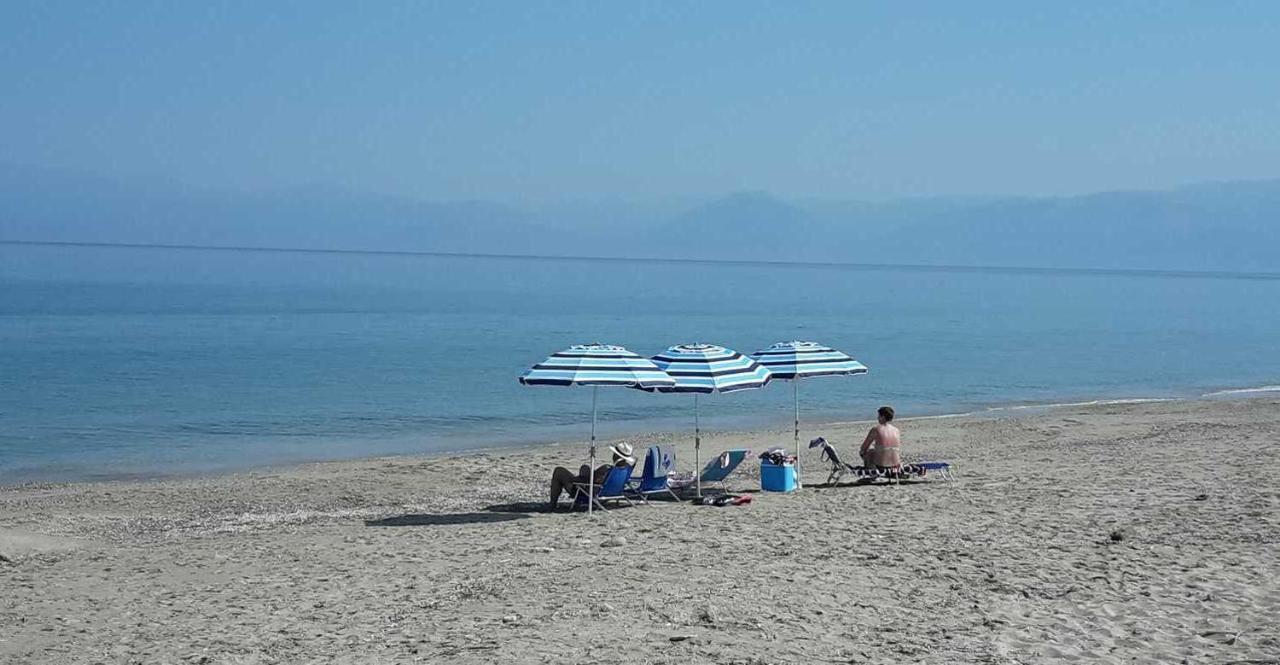Elli Beach Apartments And Studios Альмирос-Бич Экстерьер фото